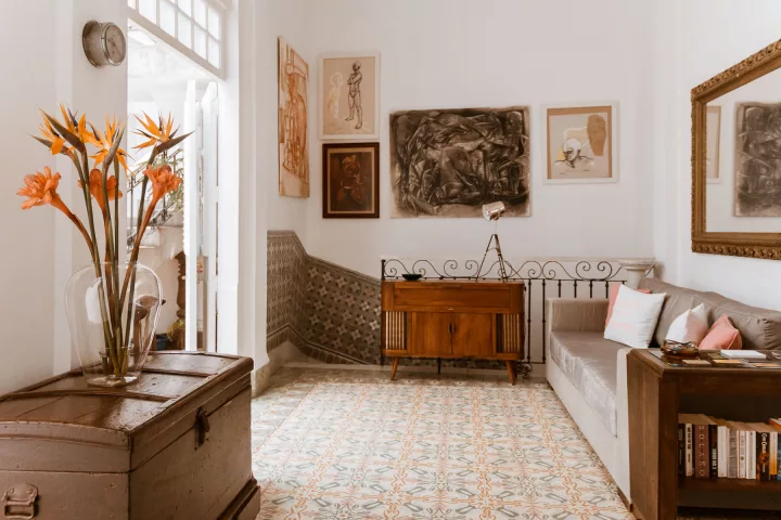 Ein stillvoll eingerichtetes Zimmer in eine kubanischen Boutique Casa in Havanna.